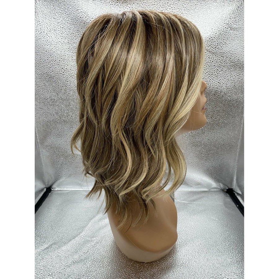 Raquel Welch Simmer Elite Wig