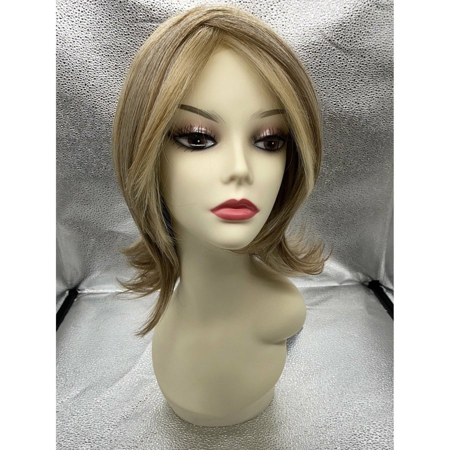 Raquel Welch Upstage Wig