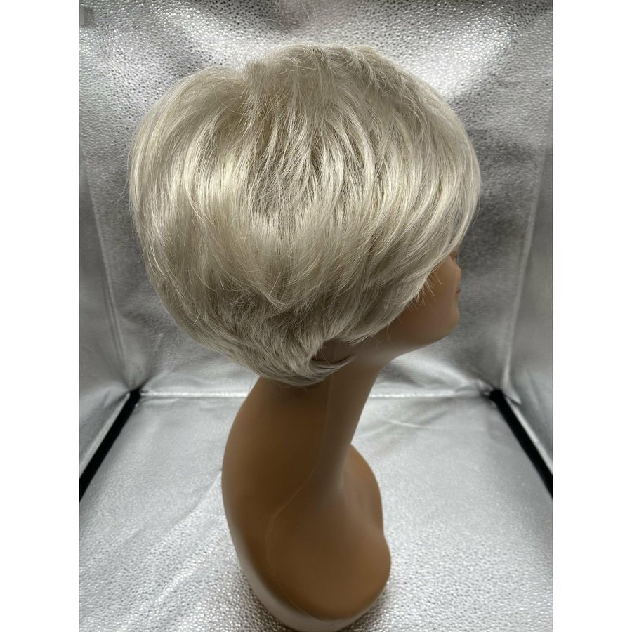 Raquel Welch Winner Wig