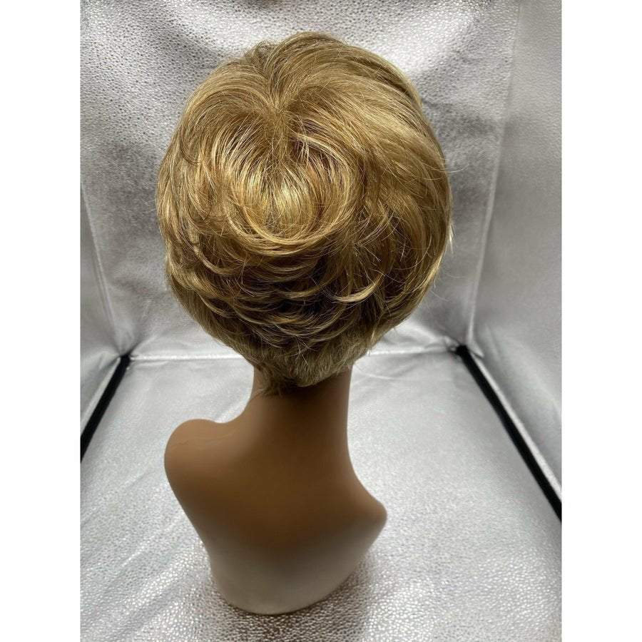 Raquel Welch Winner Wig