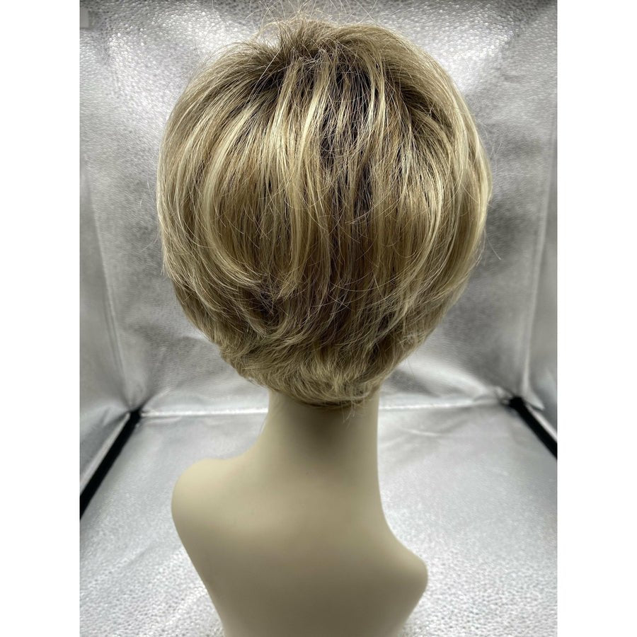 Raquel Welch Winner Wig