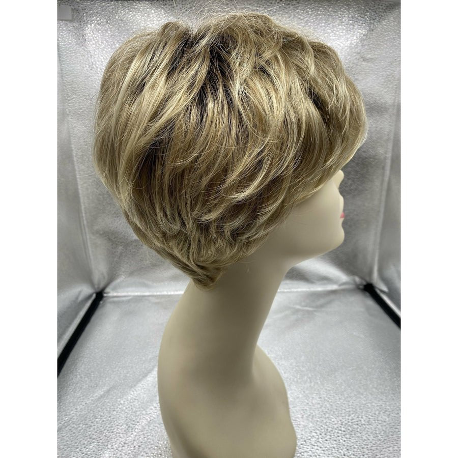 Raquel Welch Winner Wig